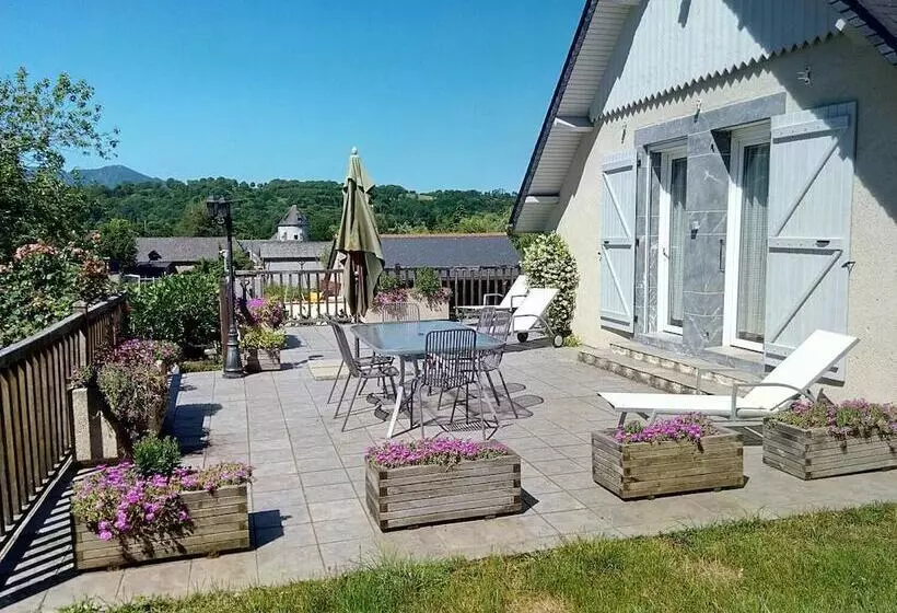 هتل Chambres D'hôtes Anousta