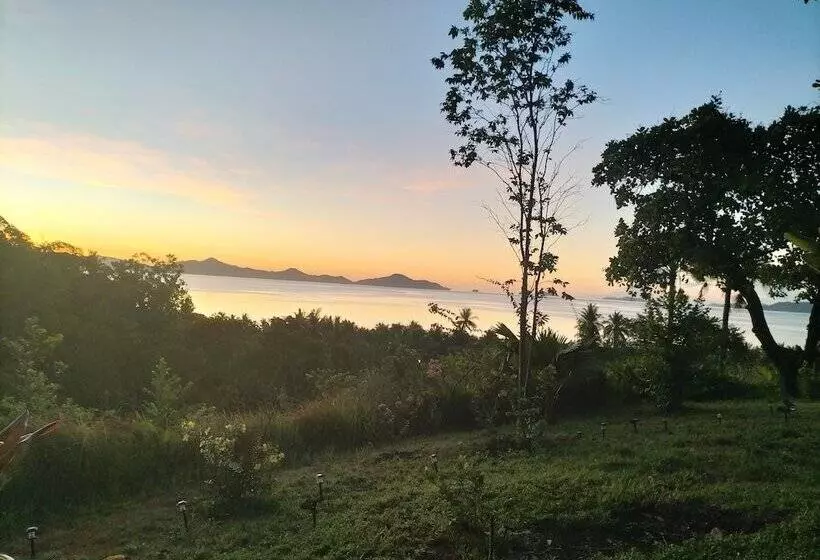 ホテル Erlittop Garden Eco Lodge