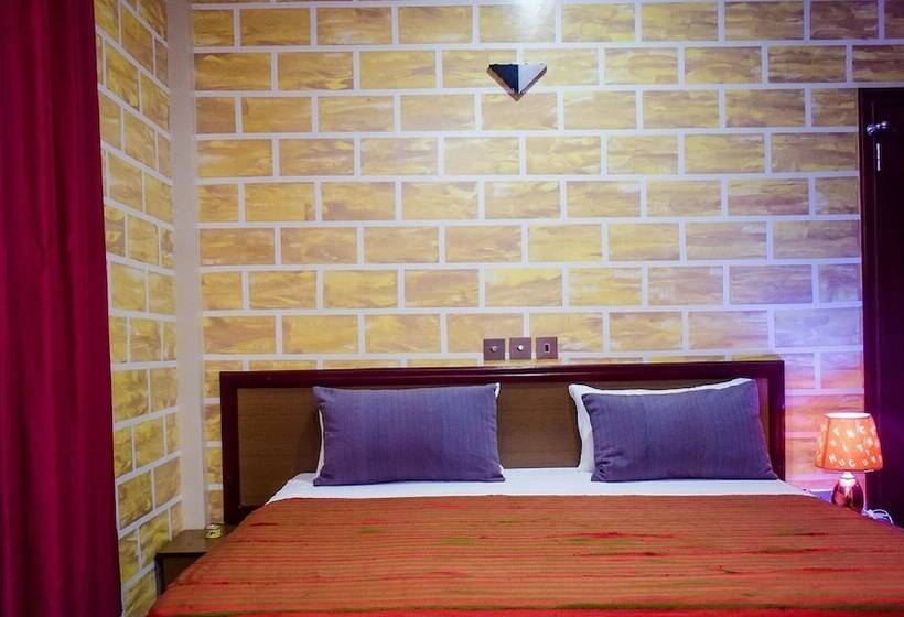 ホテル Golden Horse