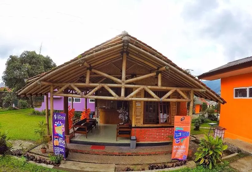 Hotelli Grand Pesona Ksatria By Issota
