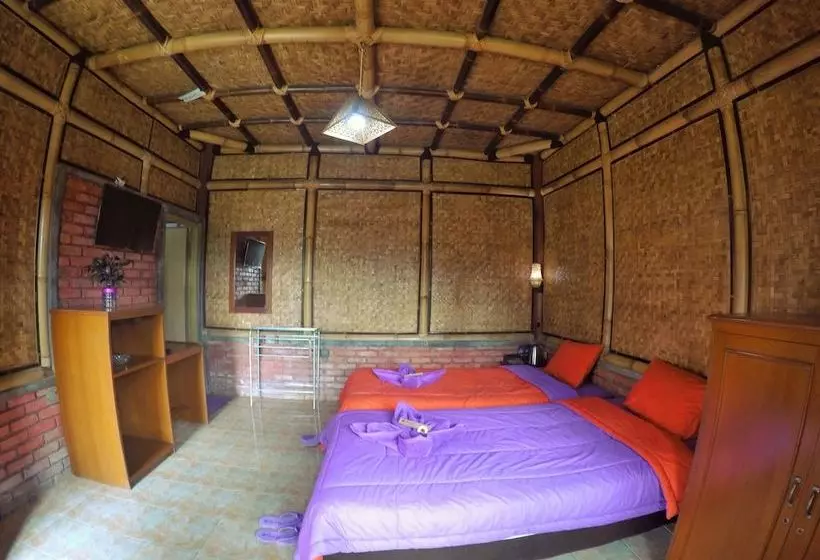 Hotelli Grand Pesona Ksatria By Issota