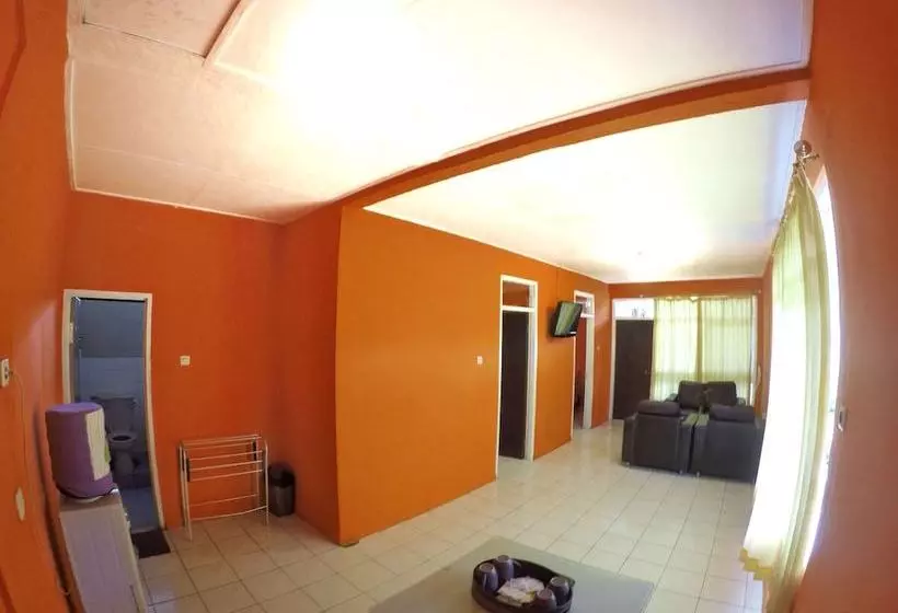 Hotelli Grand Pesona Ksatria By Issota