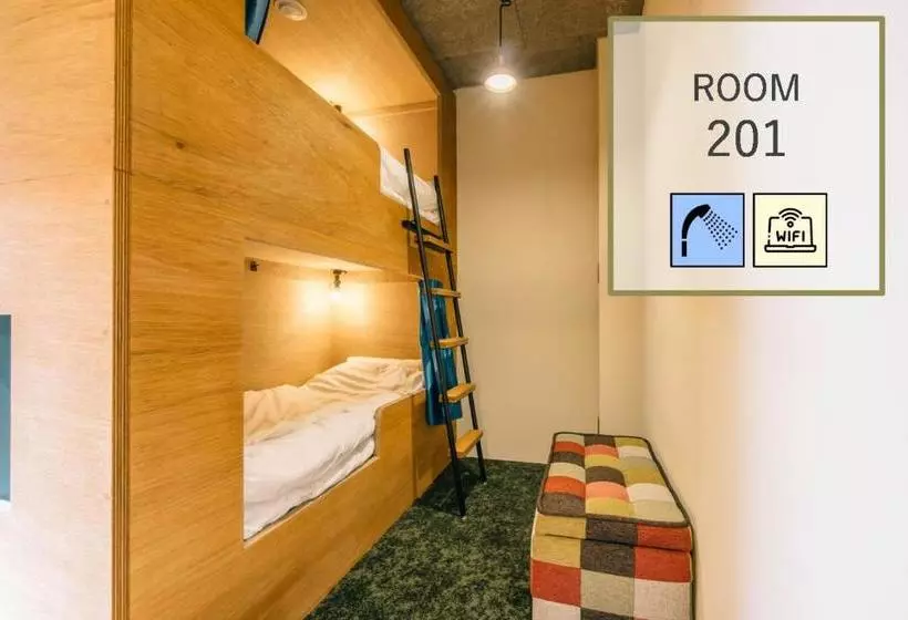 هتل Guest House Sora Hostel