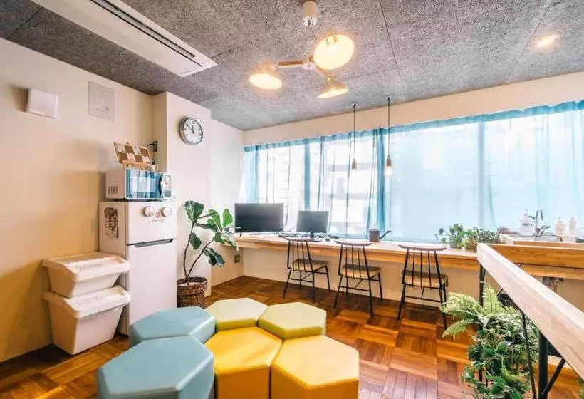 هتل Guest House Sora Hostel