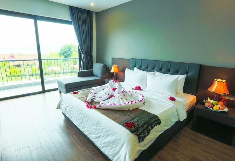 Kep Bay Hotel & Resort