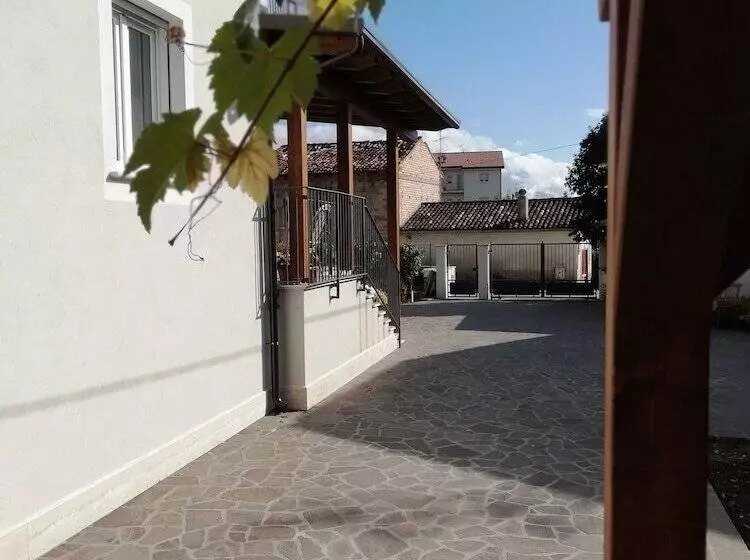 هتل La Nuova Dimora B&b