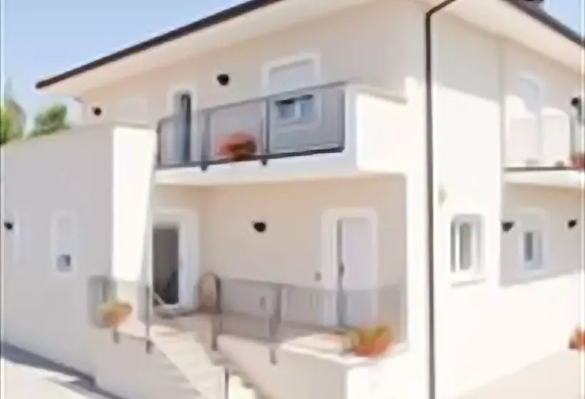 هتل La Nuova Dimora B&b