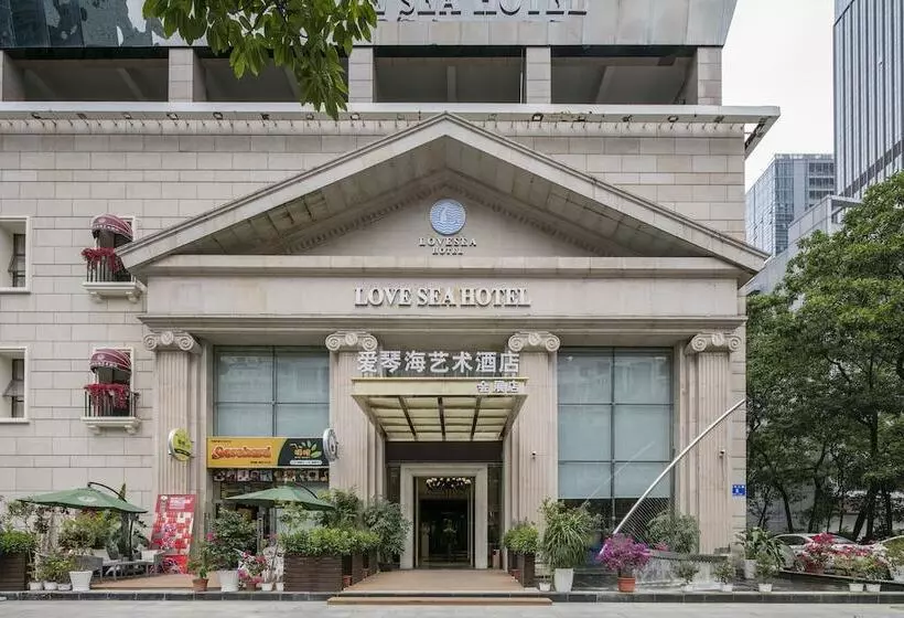 Hotelli Love Sea