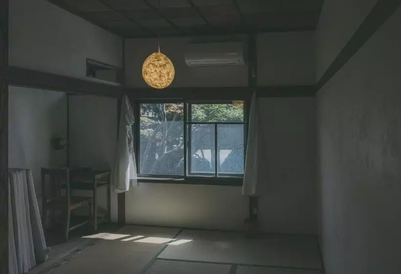 ホテル Nari Nuttari Nari