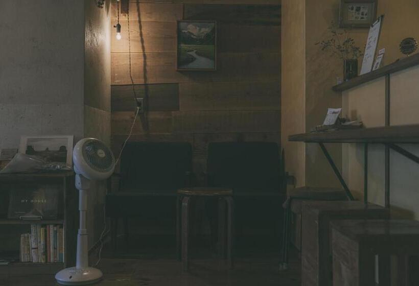 酒店 Nari Nuttari Nari