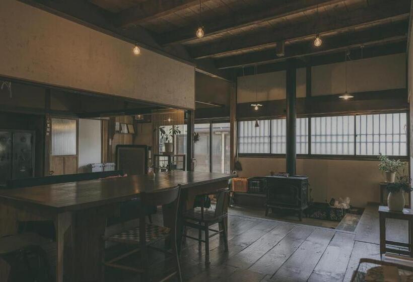 酒店 Nari Nuttari Nari