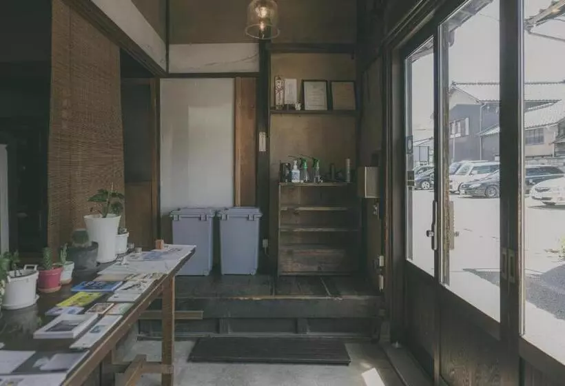 ホテル Nari Nuttari Nari