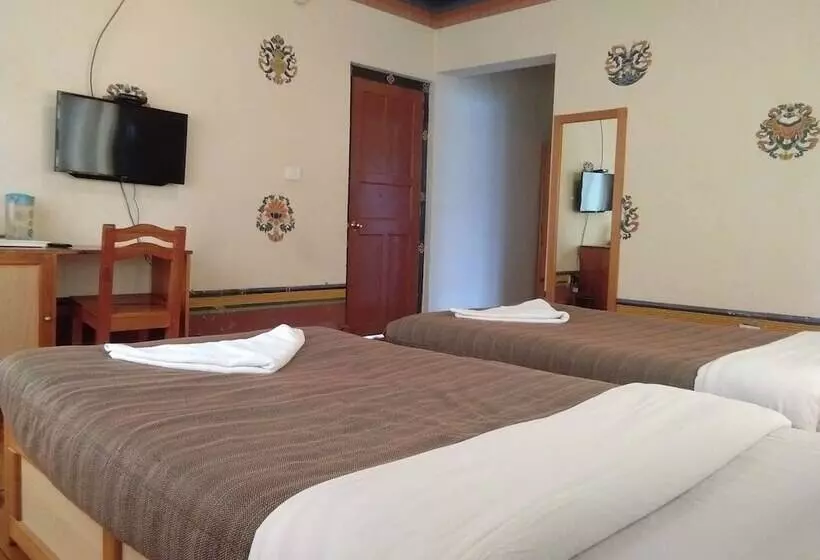 هتل Nirvana Lodge