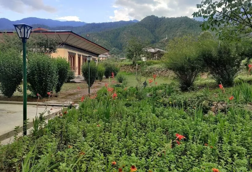 هتل Nirvana Lodge