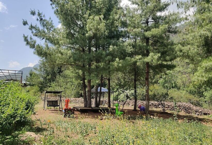 هتل Nirvana Lodge