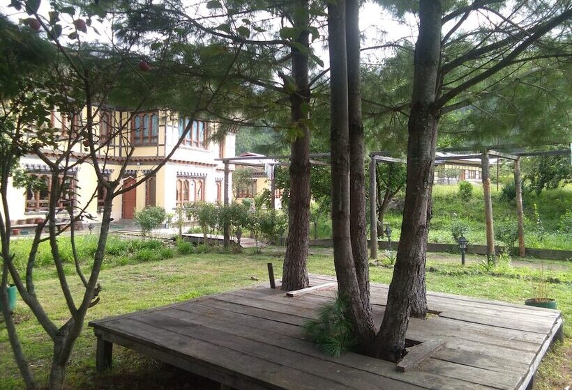 هتل Nirvana Lodge