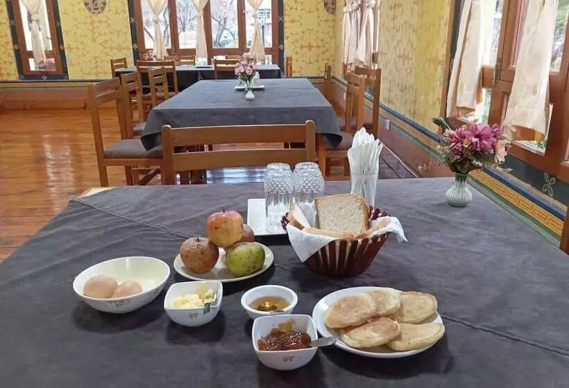 هتل Nirvana Lodge