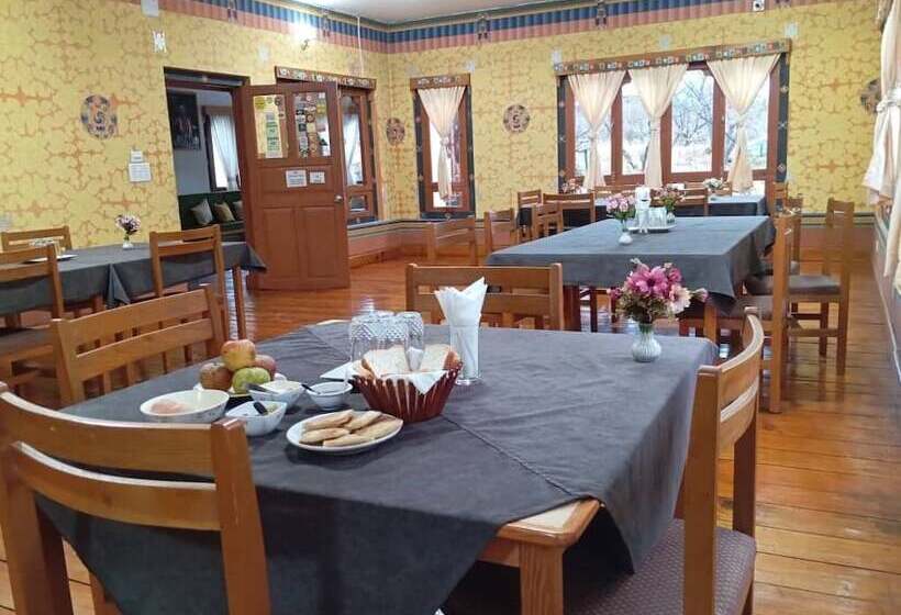 هتل Nirvana Lodge