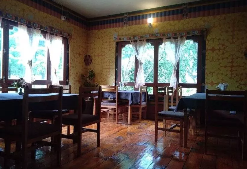 هتل Nirvana Lodge