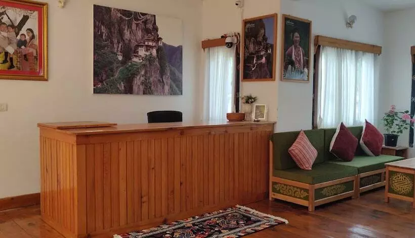 هتل Nirvana Lodge