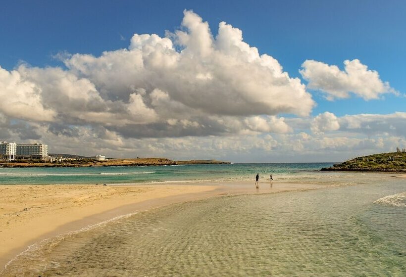 בית מלון כפרי Nissiblu Beach Resort