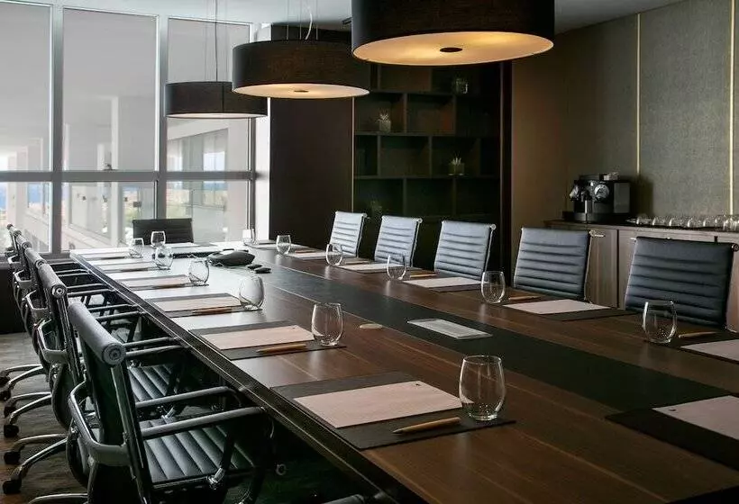 Hotelli Nissiblu Beach Resort