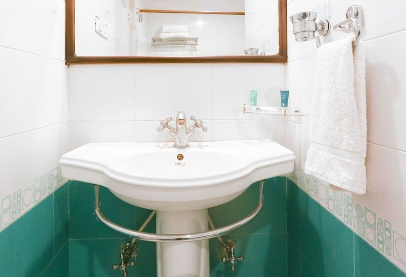 Hotel One Earth Hardwar