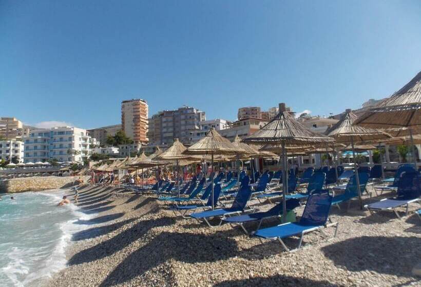 فندق Sunset Suites