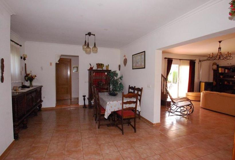 Hotel Villa Bugamvilla