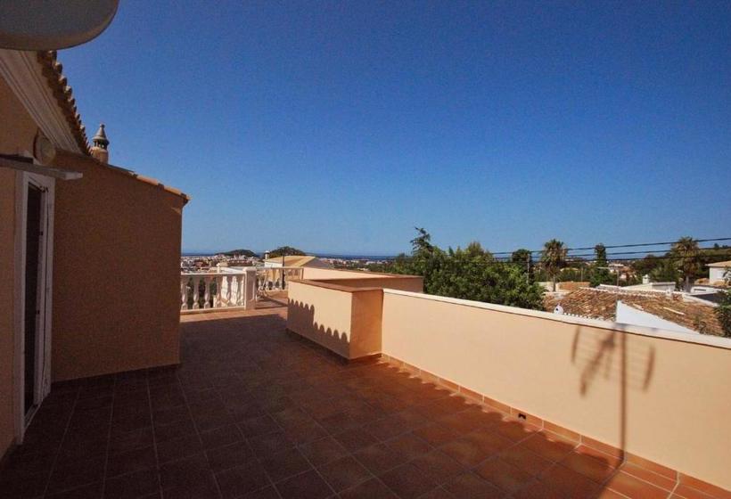 Hotel Villa Bugamvilla