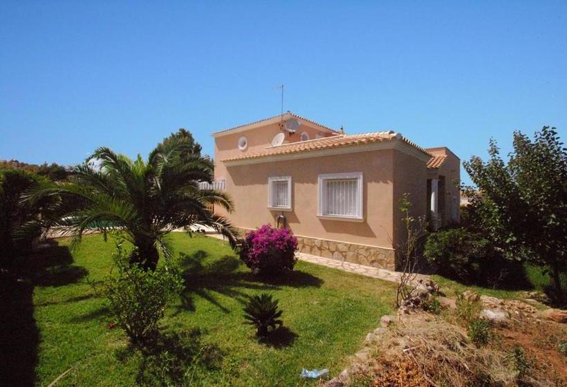 Hotel Villa Bugamvilla