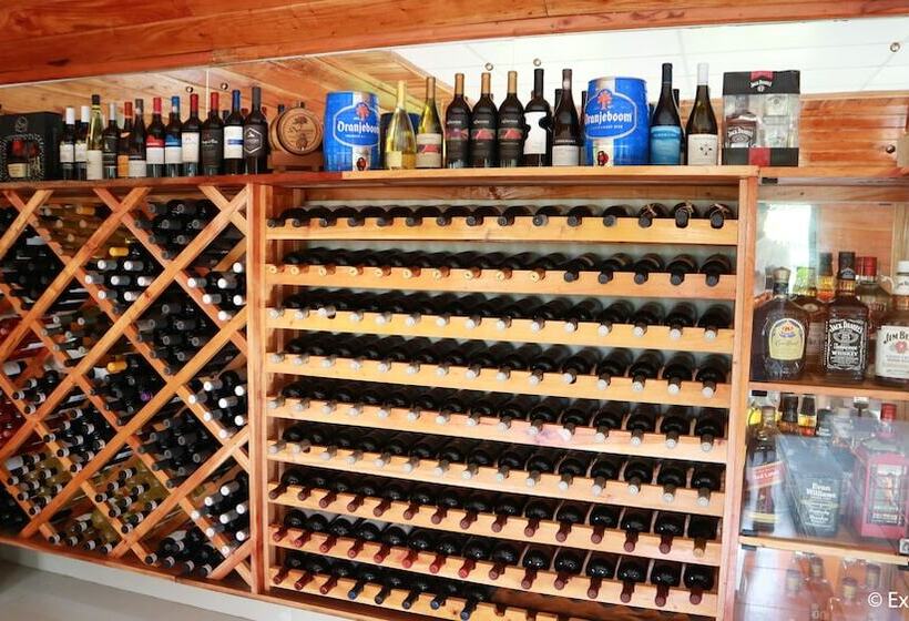 בית מלון כפרי Villa Paraiso Resort & Apartelle