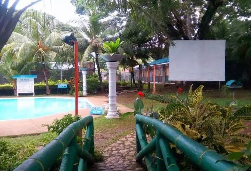 ホテル Villa Paraiso Resort & Apartelle