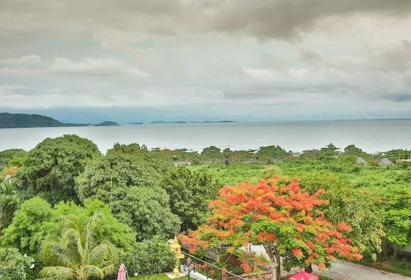 Kep Bay Hotel & Resort