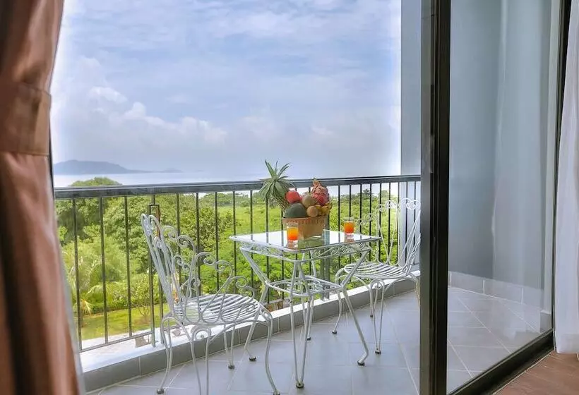 Kep Bay Hotel & Resort