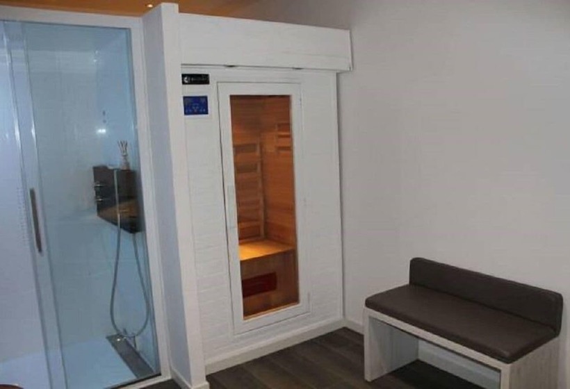 호텔 Airport Relax Mama