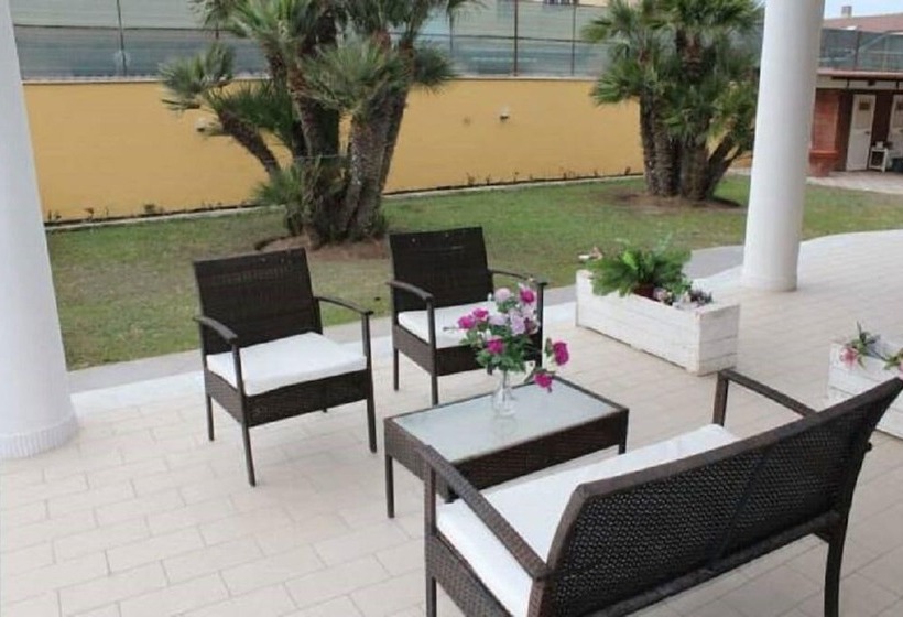 호텔 Airport Relax Mama