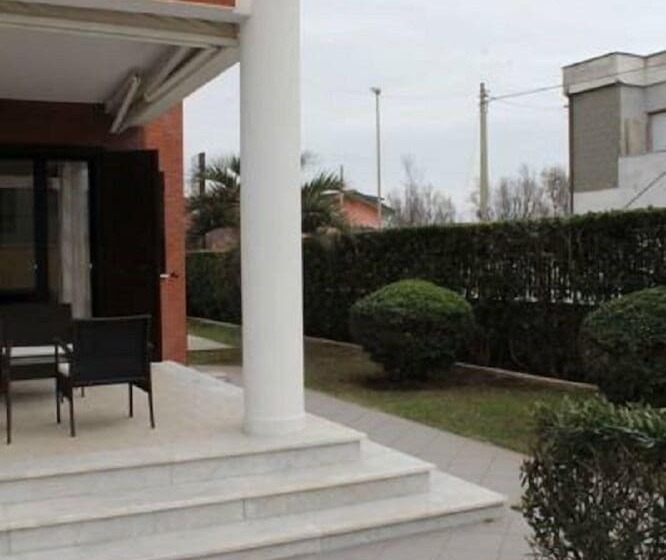 호텔 Airport Relax Mama