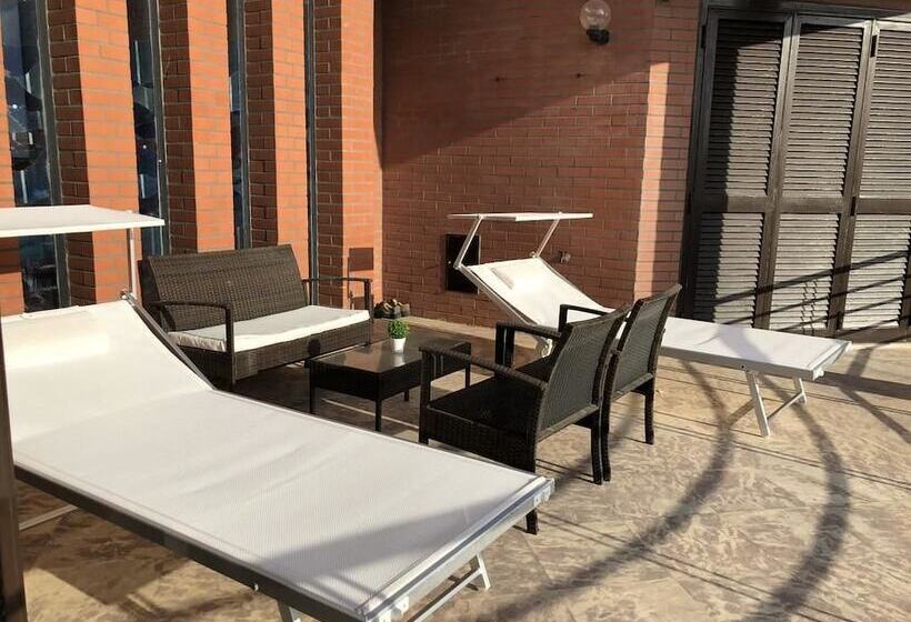 호텔 Airport Relax Mama