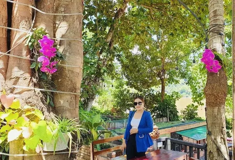 ホテル Anisa Mekong Riverside Villa