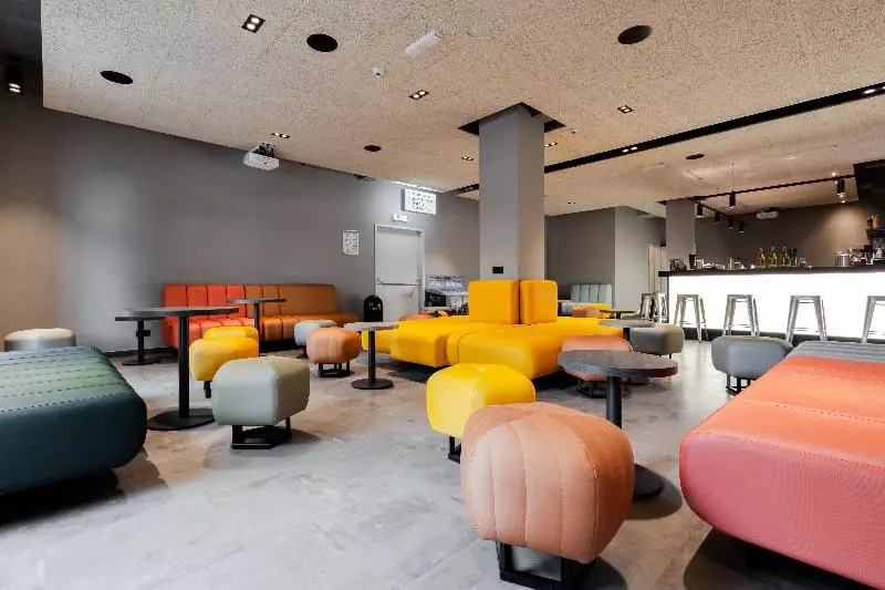 ホテル a&o Frankfurt Ostend