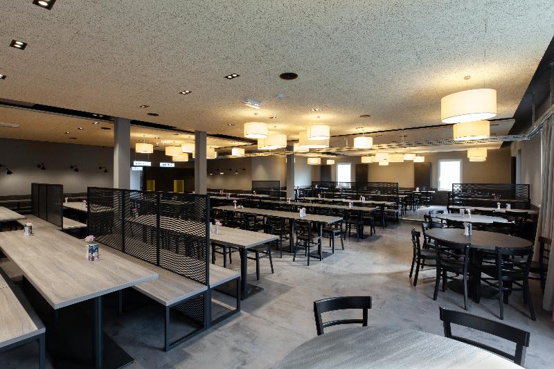 ホテル a&o Frankfurt Ostend