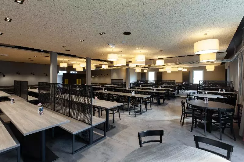 ホテル a&o Frankfurt Ostend