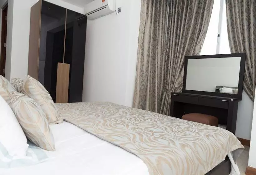 هتل Crown Properties