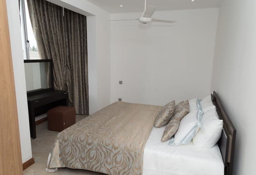 Hotel Crown Properties