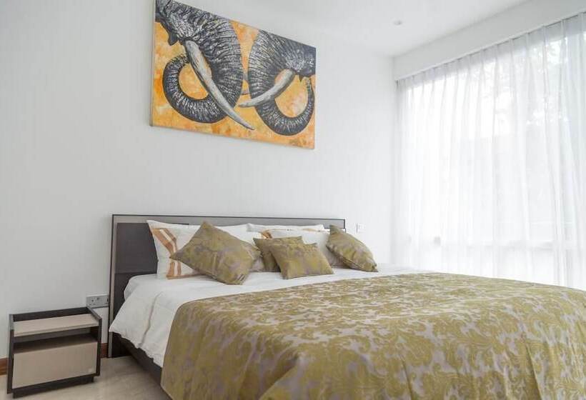 Hotel Crown Properties