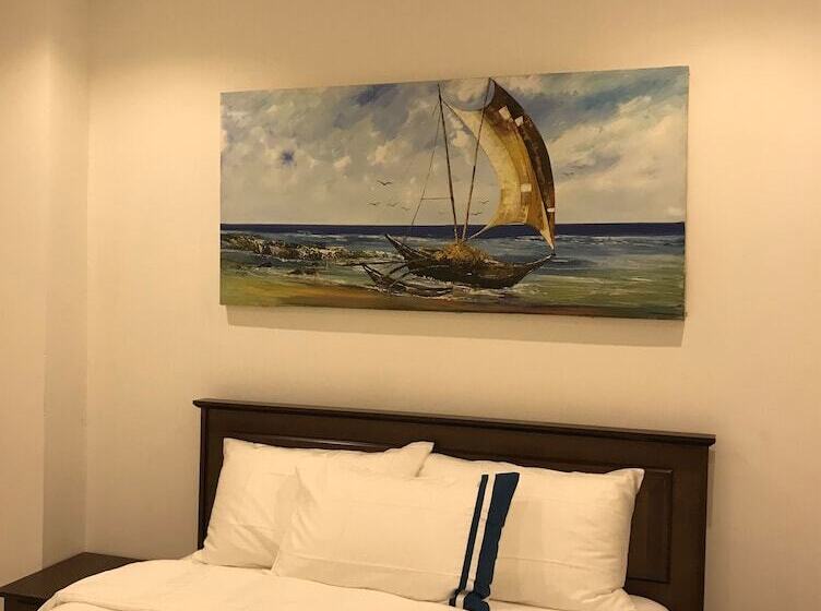 Hotel Crown Properties