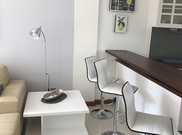 Hotel Crown Properties