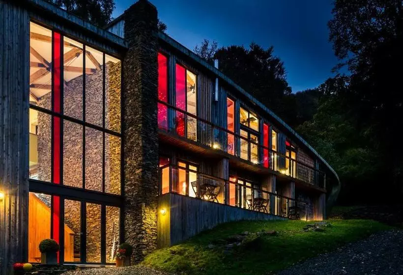 هتل Dome House