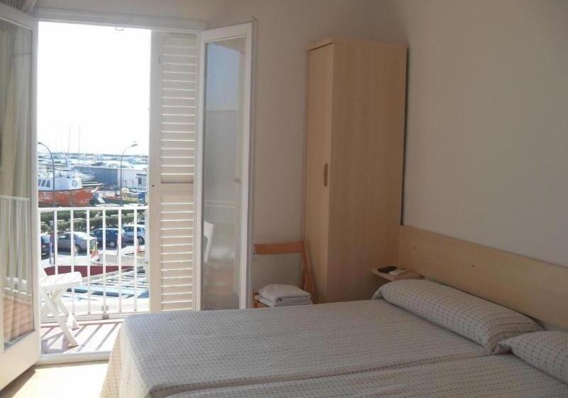 فندق Fonda Can Dalfó By Vivere Stays